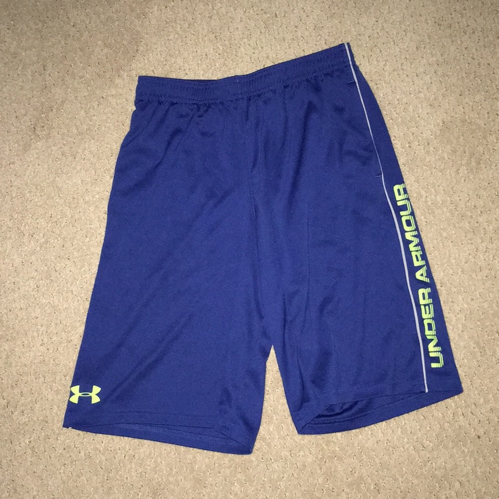 Boys under Armour shorts